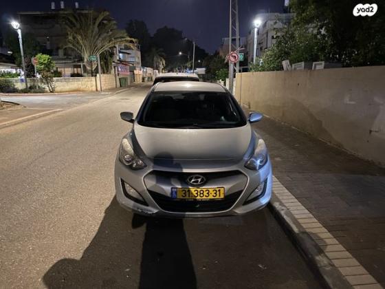 יונדאי i30 Inspire סטיישן אוט' 1.6 (135 כ"ס) בנזין 2014 למכירה בשילה