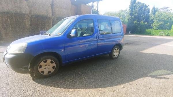 סיטרואן ברלינגו דור 1 (עד 2012) SX ידני דיזל 5 מק' 4 דל' 2.0 (90 כ''ס) דיזל 2005 למכירה בבוסתן הגליל