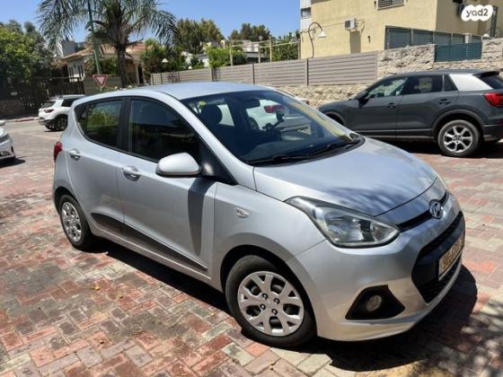 יונדאי i10 Insight ידני 1.0 (66 כ"ס) בנזין 2015 למכירה בגן יבנה