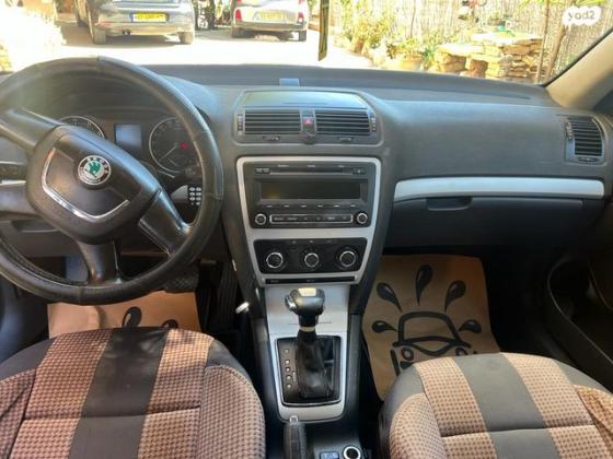 סקודה אוקטביה Ambiente אוט' 1.2 (105 כ''ס) בנזין 2011 למכירה בירכא