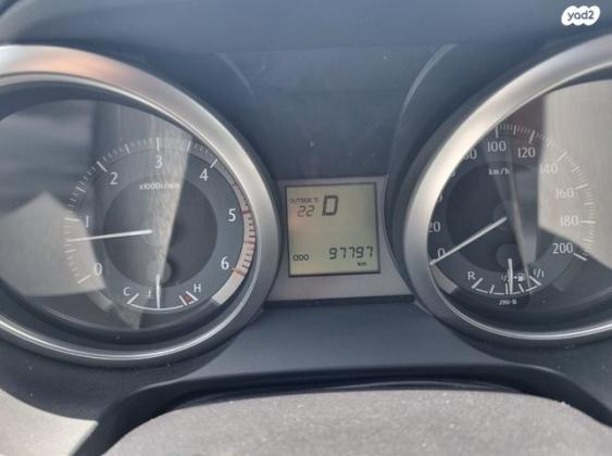טויוטה לנד קרוזר ארוך 4X4 TS אוט' דיזל 5 מק' 3.0 (190 כ''ס) דיזל 2014 למכירה ביבנה