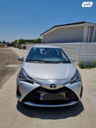 טויוטה יאריס Style אוט' 1.5 (112 כ"ס) בנזין 2017 למכירה בשוהם