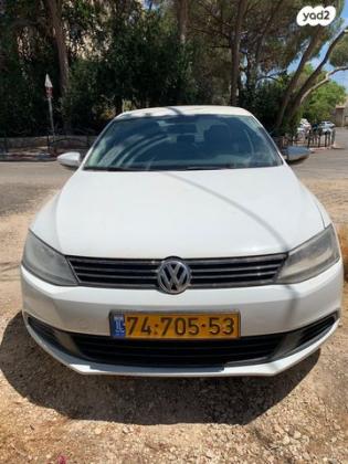 פולקסווגן ג'טה Trendline אוט' 1.2 (105 כ"ס) בנזין 2015 למכירה בחיפה