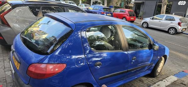 פיג'ו 206 XT ידני 1.4 (75 כ''ס) בנזין 2001 למכירה בגבעתיים