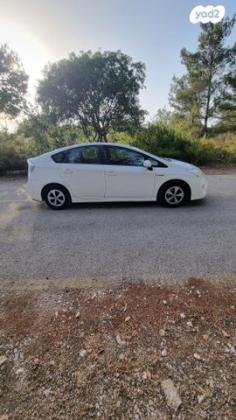 טויוטה פריוס GLI הייבריד אוט' 1.8 (99 כ"ס) בנזין 2013 למכירה בנהריה
