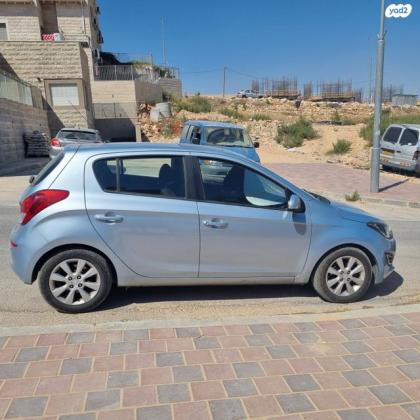 יונדאי i20 Inspire אוט' 1.4 (100 כ"ס) [2009-2015] בנזין 2013 למכירה באדם - גבע בנימין