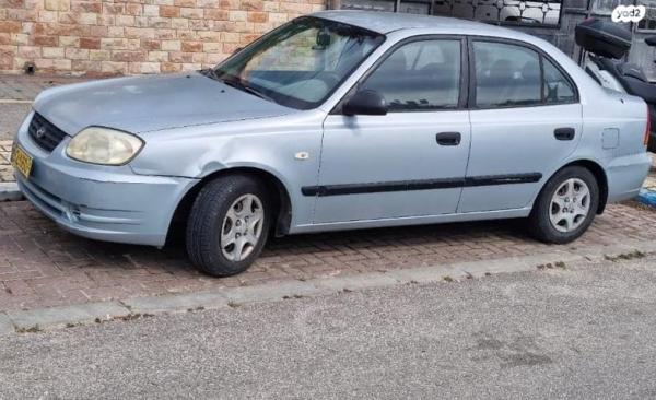 יונדאי אקסנט (עד 2012) Family GL אוט' 4 דל' 1.5 (91 כ''ס) בנזין 2005 למכירה בחולון