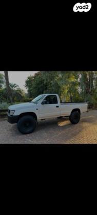 טויוטה היילקס 4X4 4X4 DLX חד קבינה ידני דיזל 2.4 (90 כ''ס) דיזל 2000 למכירה בדור