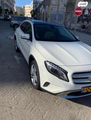 מרצדס GLA GLA200 Urban אוט' 1.6 (156 כ''ס) [2014-2017] בנזין 2015 למכירה בנצרת