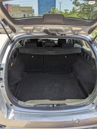 טויוטה אוריס הייבריד TS Sky סטיישן הייבריד אוט' 1.8 (99 כ"ס) בנזין 2015 למכירה בכפר סבא