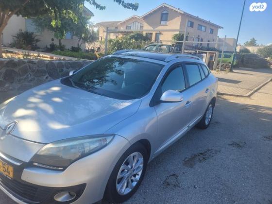 רנו מגאן אסטייט/ גראנד טור Expression אוט' דיזל 1.5 (110 כ''ס) דיזל 2013 למכירה בכנף