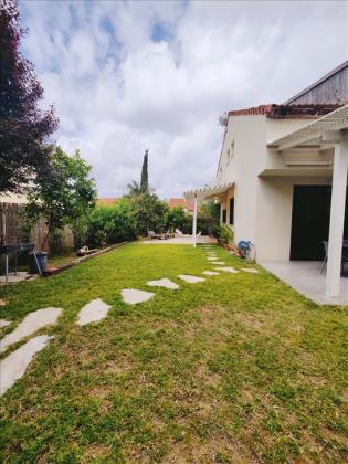 דו משפחתי 5 חדרים למכירה בבת חפר | בית השיטה | בת חפר