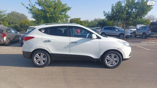 יונדאי iX35 Supreme אוט' 2.0 (163 כ''ס) בנזין 2012 למכירה בבת ים