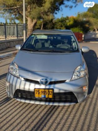 טויוטה פריוס Two הייבריד אוט' 1.8 (134 כ''ס) בנזין 2014 למכירה במבשרת ציון