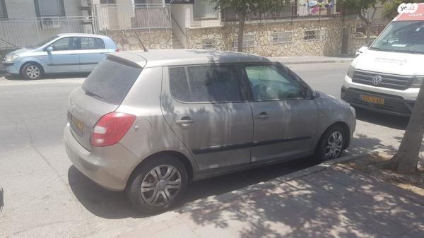 סקודה פאביה Ambiente ידני 1.4 (86 כ''ס) בנזין 2011 למכירה במודיעין עילית