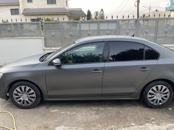 פולקסווגן ג'טה Trendline אוט' 1.2 (105 כ"ס) בנזין 2013 למכירה בטירה