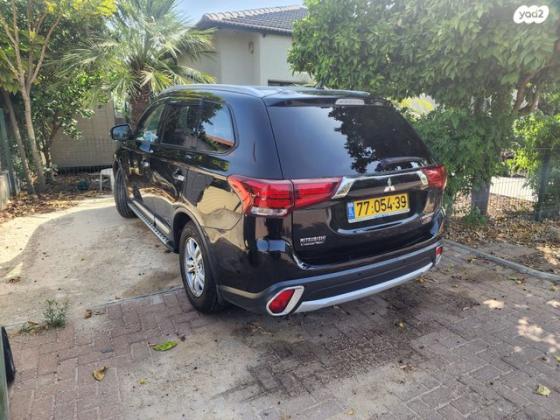 מיצובישי אאוטלנדר Intense אוט' 5 מק' 2.0 (150 כ"ס) בנזין 2016 למכירה בנתניה