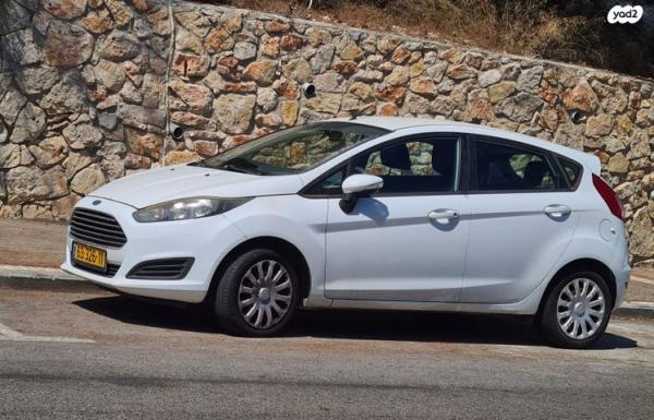 פורד פיאסטה Trend אוט' 1.6 (105 כ"ס) בנזין 2013 למכירה בחיפה