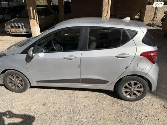 יונדאי i10 Premium אוט' 1.0 (66 כ"ס) בנזין 2017 למכירה בפתח תקווה