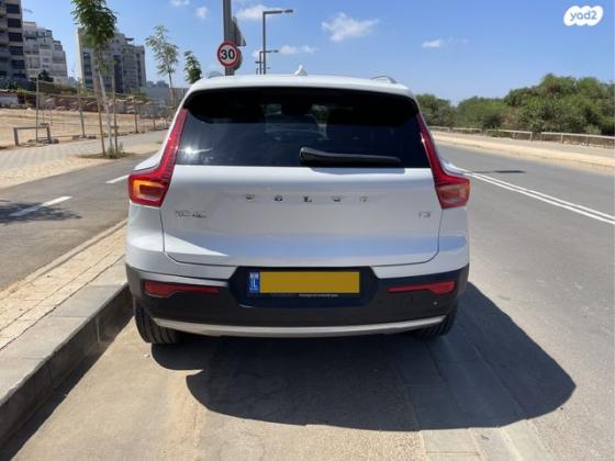 וולוו XC40 T3 Momentum Plus אוט' 1.5 (163 כ''ס) בנזין 2021 למכירה ברמת השרון