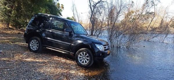 מיצובישי פג'רו קצר 4X4 Dakar אוט' 5 מק' 3.8 (249 כ''ס) בנזין 2009 למכירה בקדימה צורן