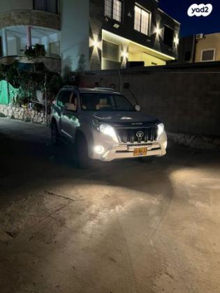 טויוטה לנד קרוזר קצר 4X4 Luxury אוט' דיזל 3.0 (190 כ''ס) דיזל 2015 למכירה בעין מאהל