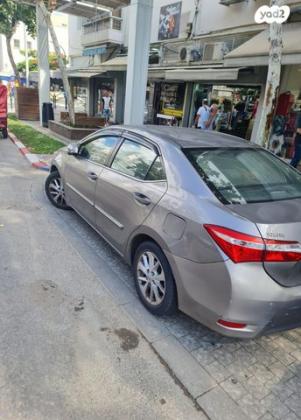 טויוטה קורולה GLI-FL אוט' 1.6 (132 כ''ס) [2013-2016] בנזין 2013 למכירה בנתניה