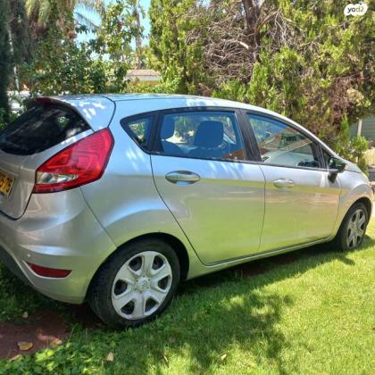 פורד פיאסטה Trend אוט' 1.4 (97 כ''ס) בנזין 2012 למכירה בתל אביב יפו