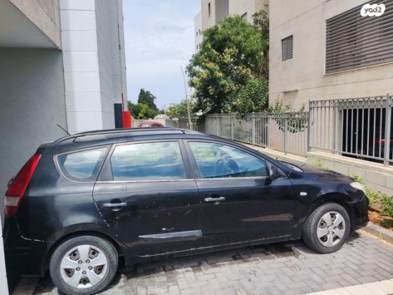 יונדאי i30CW Inspire סטיישן אוט' 1.6 (126 כ''ס) בנזין 2010 למכירה ברחובות