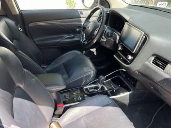 מיצובישי אאוטלנדר Premium אוט' 7 מק' 2.0 (150 כ''ס) בנזין 2019 למכירה בהרצליה