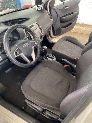 יונדאי i20 GLI אוט' 1.4 (100 כ"ס) בנזין 2010 למכירה בלוד