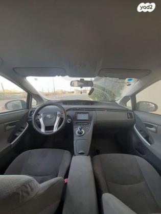 טויוטה פריוס GLI הייבריד אוט' 1.8 (99 כ"ס) בנזין 2012 למכירה באבן יהודה