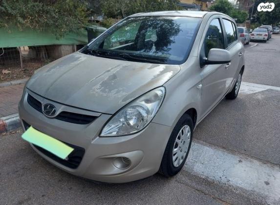יונדאי i20 GLI אוט' 1.4 (100 כ"ס) בנזין 2010 למכירה בנתניה