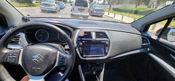 סוזוקי SX4 קרוסאובר GLX אוט' 1.4 (140 כ"ס) בנזין 2018 למכירה ברמת גן