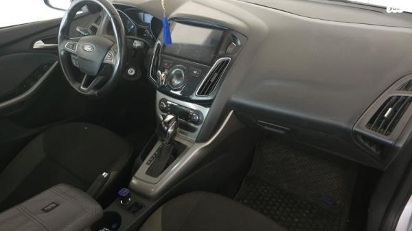 פורד פוקוס Trend סדאן אוט' 1.6 (125 כ"ס) בנזין 2012 למכירה באום אל פחם