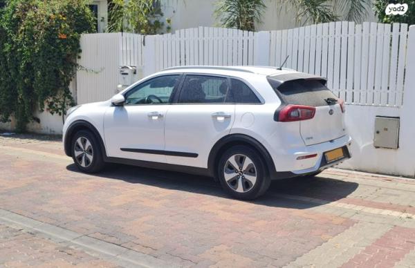 קיה נירו הייבריד EX הייבריד אוט' 1.6 (141 כ"ס) בנזין 2017 למכירה בראשון לציון