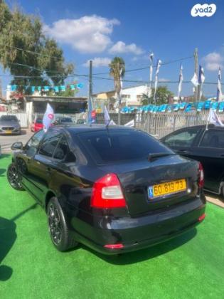 סקודה אוקטביה Ambiente אוט' 1.2 (105 כ''ס) בנזין 2012 למכירה בפתח תקווה