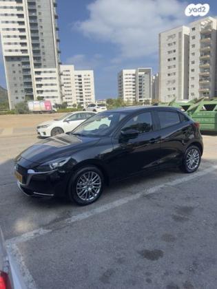 מאזדה H Elegant אוט' 1.5 (116 כ''ס) בנזין 2023 למכירה בחיפה