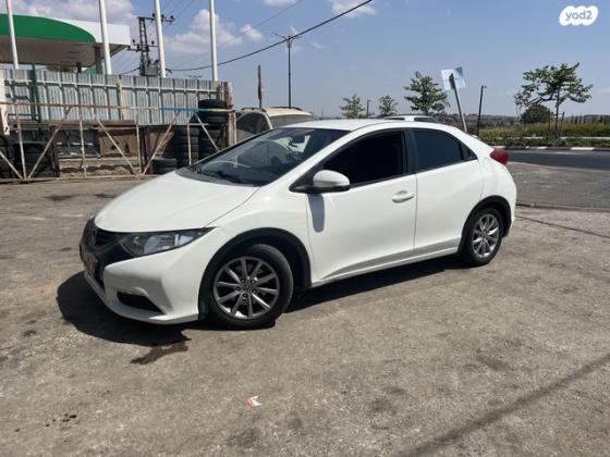 הונדה סיוויק האצ'בק החדשה Comfort אוט' 1.8 (142 כ''ס) בנזין 2013 למכירה בחצור הגלילית