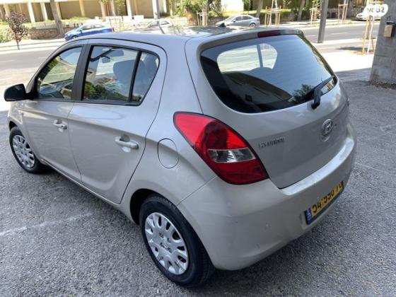יונדאי i20 Inspire אוט' 1.4 (100 כ"ס) [2009-2015] בנזין 2011 למכירה בשוהם