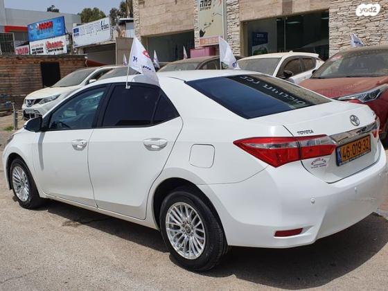 טויוטה קורולה Sun אוט' 1.6 (132 כ"ס) בנזין 2015 למכירה בנתניה