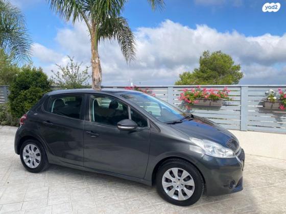 פיג'ו 208 Access ידני 1.2 (82 כ"ס) בנזין 2014 למכירה בדאלית אל כרמל