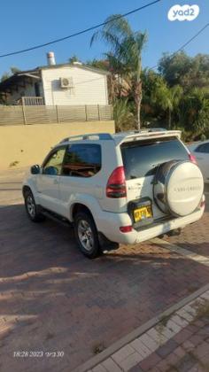 טויוטה לנד קרוזר קצר 4X4 Luxury אוט' דיזל 3.0 (166 כ''ס) דיזל 2005 למכירה בעפולה