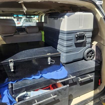 טויוטה לנד קרוזר ארוך 4X4 STD אוט' דיזל 5 מק' 3.0 (166 כ"ס) דיזל 2008 למכירה בבני עי"ש