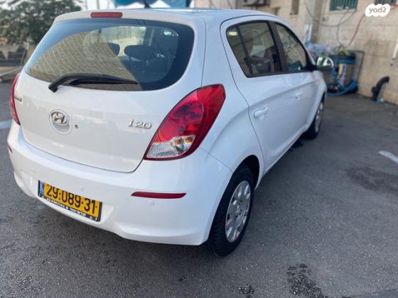 יונדאי i20 Insight אוט' 1.4 (100 כ"ס) בנזין 2014 למכירה בגן יבנה