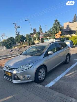 פורד פוקוס Trend סטיישן אוט' 1.6 (125 כ''ס) בנזין 2012 למכירה בראש העין