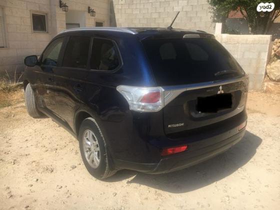 מיצובישי אאוטלנדר Instyle אוט' 7 מק' 2.0 (150 כ"ס) בנזין 2015 למכירה בגבעת זאב