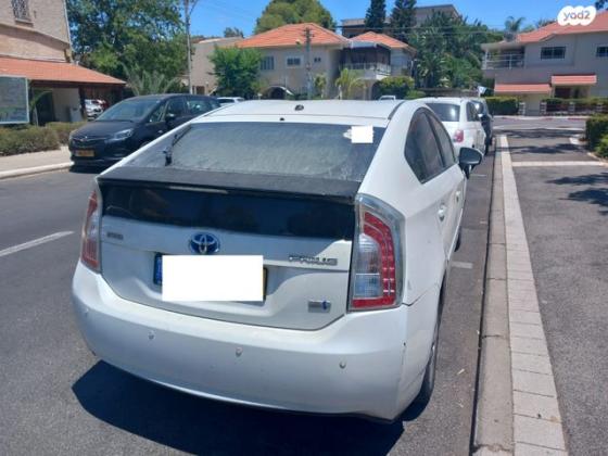 טויוטה פריוס GLI הייבריד אוט' 1.8 (99 כ"ס) בנזין 2014 למכירה באשדוד
