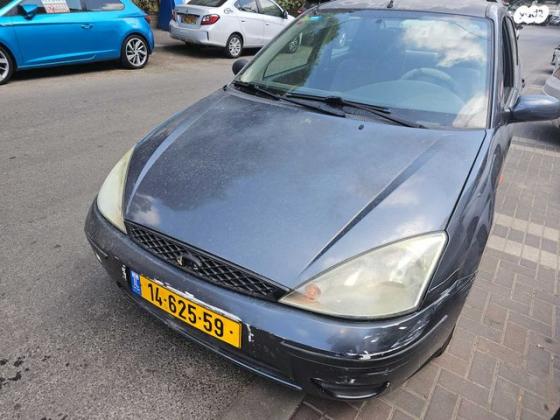 פורד פוקוס LX סדאן אוט' 1.6 (102 כ''ס) בנזין 2005 למכירה בהרצליה