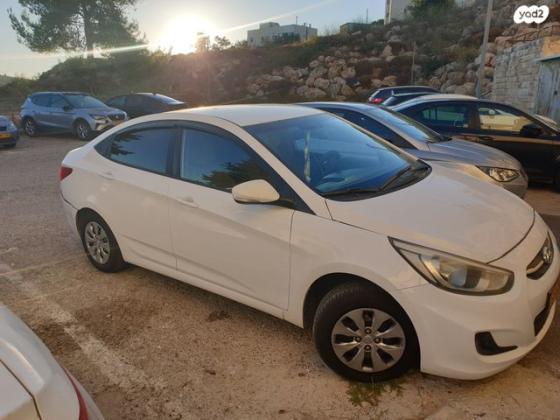 יונדאי i25 Inspire אוט' 1.6 (124 כ"ס) בנזין 2015 למכירה בירושלים